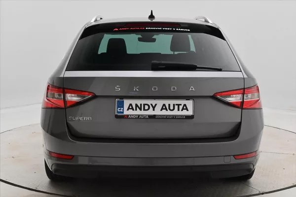 Škoda Superb 2,0 TDI 110kW DSG Style Záruka - foto 6