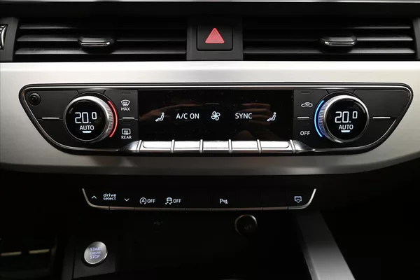 Audi A4 2,0 TDI 120kW S-LINE S-Tronic - foto 18