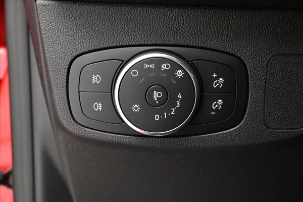 Ford Focus 2,0 EcoBlue 110kW Titanium X Z - foto 24