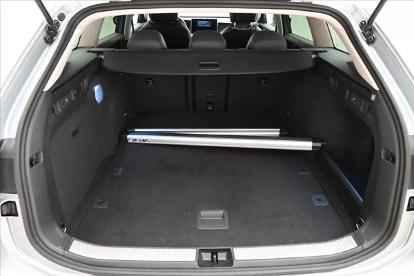 Volkswagen Passat 2,0 TDI 110kW DSG Business Zár - foto 10