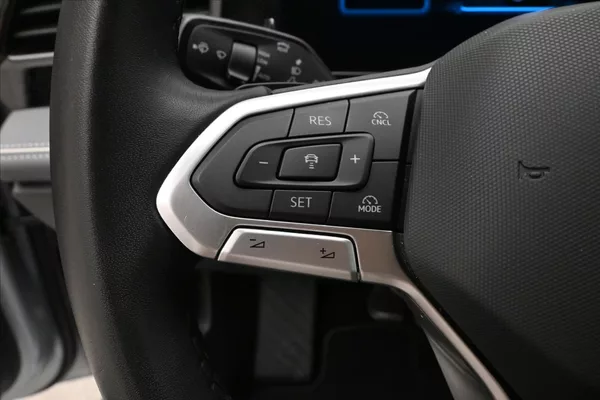 Volkswagen Passat 2,0 TDI 110kW DSG Business Zár - foto 25