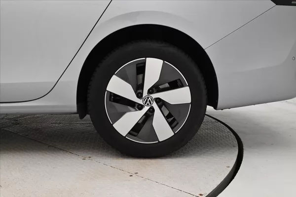 Volkswagen Passat 2,0 TDI 110kW DSG Business Zár - foto 32