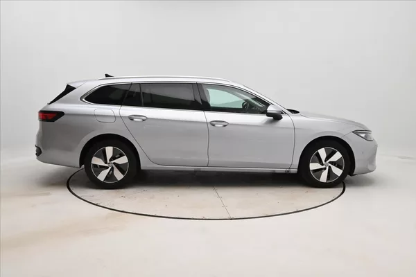 Volkswagen Passat 2,0 TDI 110kW DSG Business Zár - foto 4