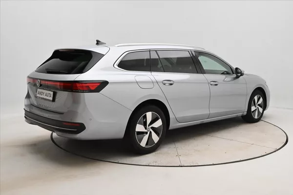Volkswagen Passat 2,0 TDI 110kW DSG Business Zár - foto 5
