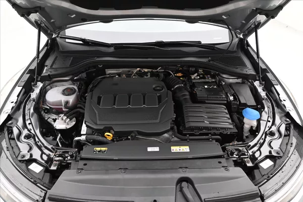 Volkswagen Passat 2,0 TDI 110kW DSG Business Zár - foto 9