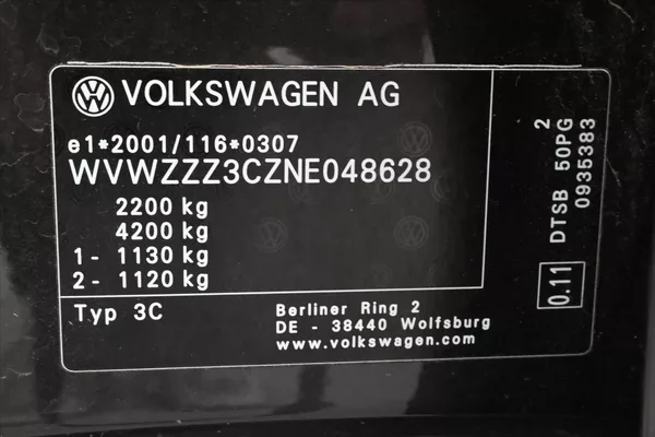 Volkswagen Passat 2,0 TDI 110kW DSG Business Zár - foto 11