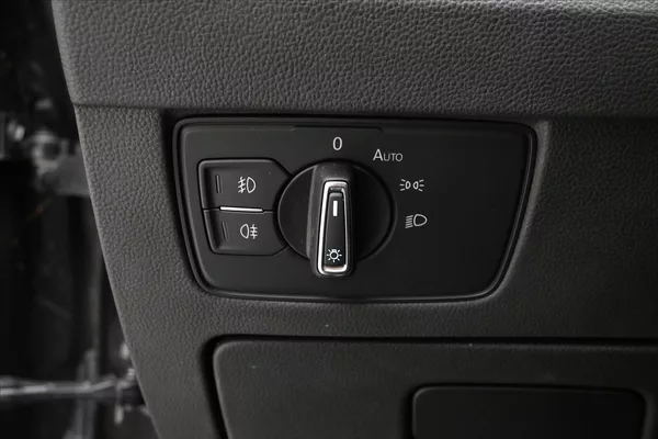 Volkswagen Passat 2,0 TDI 110kW DSG Business Zár - foto 21