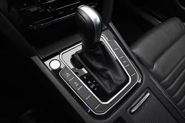 Volkswagen Passat 2,0 TDI 147kW DSG Elegance Zár - foto 18