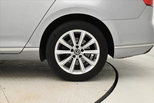 Volkswagen Passat 2,0 TDI 147kW DSG Elegance Zár - foto 25