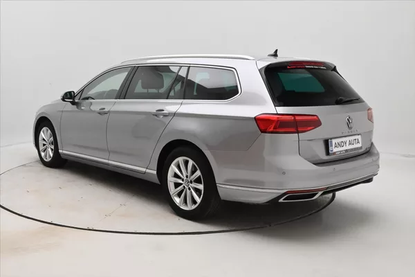 Volkswagen Passat 2,0 TDI 147kW DSG Elegance Zár - foto 7