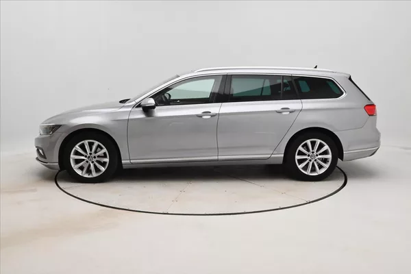 Volkswagen Passat 2,0 TDI 147kW DSG Elegance Zár - foto 8