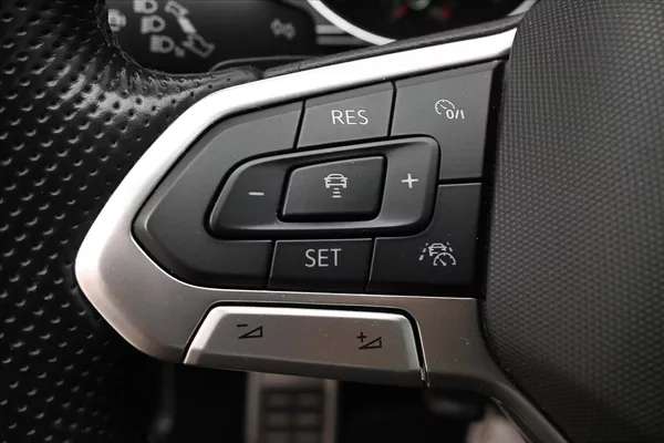 Volkswagen Passat 2,0 TDI 147kW Alltrack DSG 4Mo - foto 24