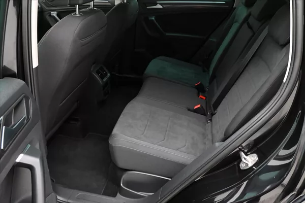 Volkswagen Tiguan 1,4 TSI eHybrid 110kW DSG Záru - foto 14