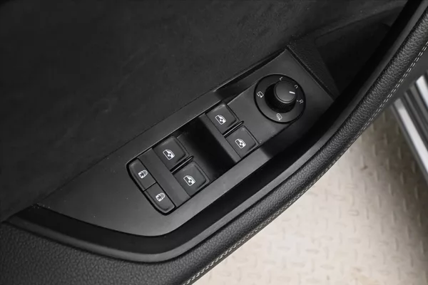 Škoda Superb 1,4 iV TSI 115kW DSG Sportline - foto 21