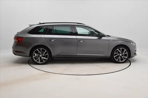 Škoda Superb 1,4 iV TSI 115kW DSG Sportline - foto 4