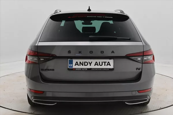 Škoda Superb 1,4 iV TSI 115kW DSG Sportline - foto 6