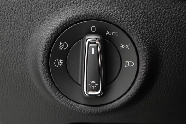 Škoda Superb 2,0 TDI 110kW DSG Style Záruka - foto 21