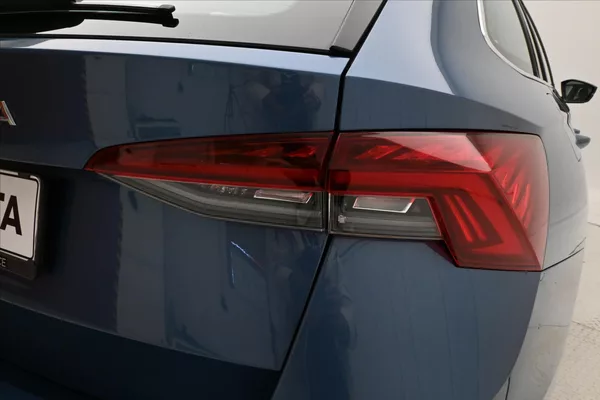 Škoda Octavia 2,0 TDI 110 kW DSG Style Záruk - foto 32