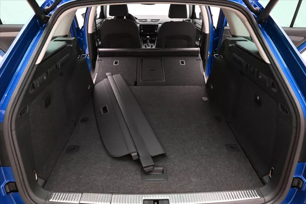 Škoda Superb 2,0 TDI 110 kW DSG Style Záruk - foto 11