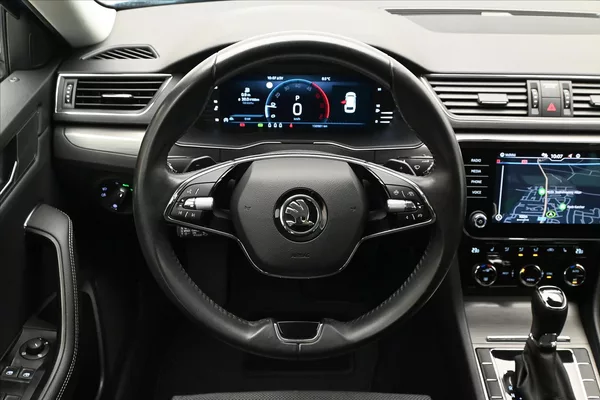 Škoda Superb 2,0 TDI 110 kW DSG Style Záruk - foto 18