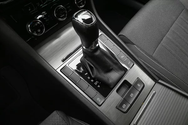 Škoda Superb 2,0 TDI 110 kW DSG Style Záruk - foto 22