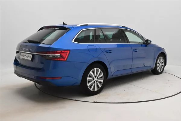 Škoda Superb 2,0 TDI 110 kW DSG Style Záruk - foto 5
