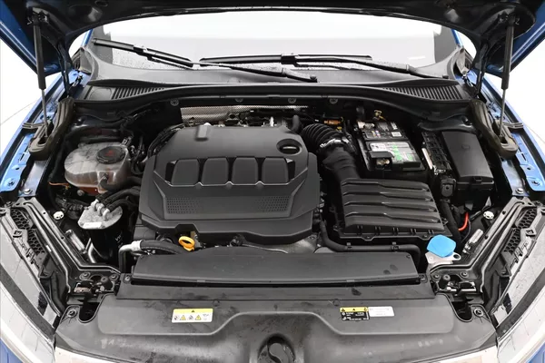 Škoda Superb 2,0 TDI 110 kW DSG Style Záruk - foto 9