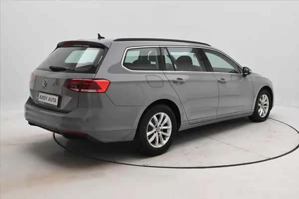 Volkswagen Passat 2,0 TDI 110 kW DSG Business Zá - foto 5