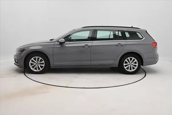 Volkswagen Passat 2,0 TDI 110 kW DSG Business Zá - foto 8