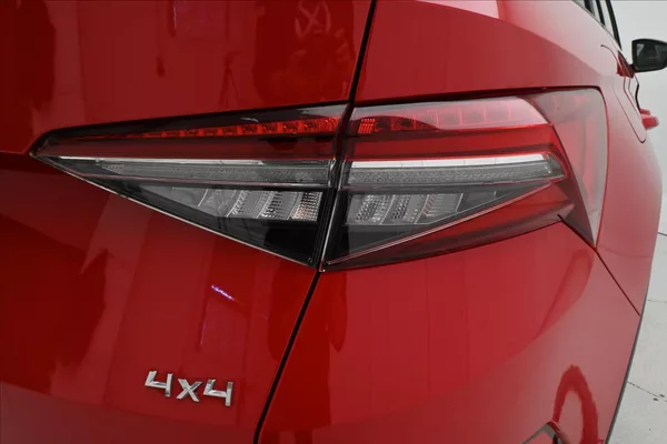 Škoda Kodiaq 2,0 TDI 147 KW DSG 4X4 TAŽNÉ Z - foto 31