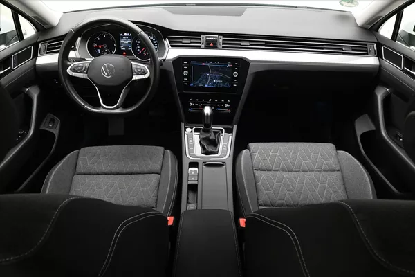 Volkswagen Passat 2,0 TDI 110 kW DSG Business Zá - foto 15