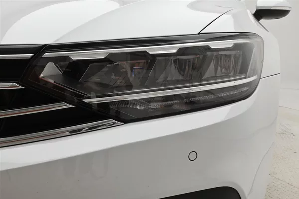 Volkswagen Passat 2,0 TDI 110 kW DSG Business Zá - foto 30