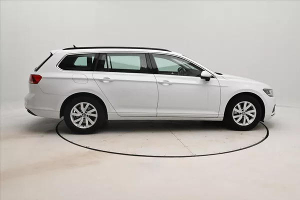 Volkswagen Passat 2,0 TDI 110 kW DSG Business Zá - foto 4