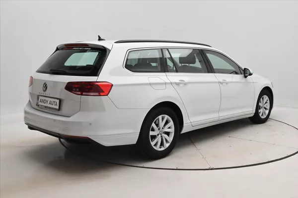 Volkswagen Passat 2,0 TDI 110 kW DSG Business Zá - foto 5