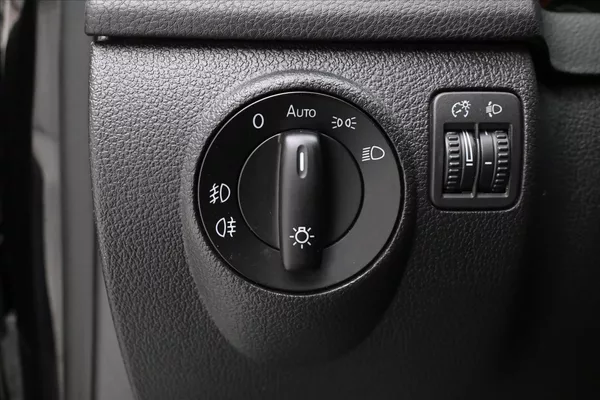 Volkswagen Golf Plus 1,4 TSI 90kW Life Nová STK - foto 25