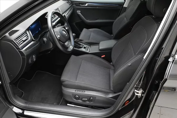 Škoda Superb 2,0 TDI 147 kW DSG STYLE Záruk - foto 13