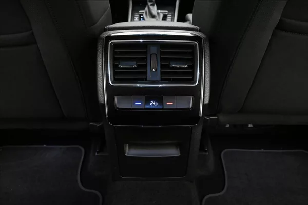 Škoda Superb 2,0 TDI 147 kW DSG STYLE Záruk - foto 22