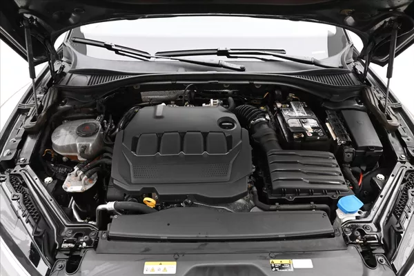 Škoda Superb 2,0 TDI 147 kW DSG STYLE Záruk - foto 9
