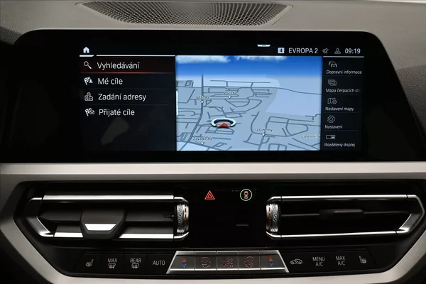 BMW Řada 3 2,0 320d 140 kW Steptronic Zár - foto 19