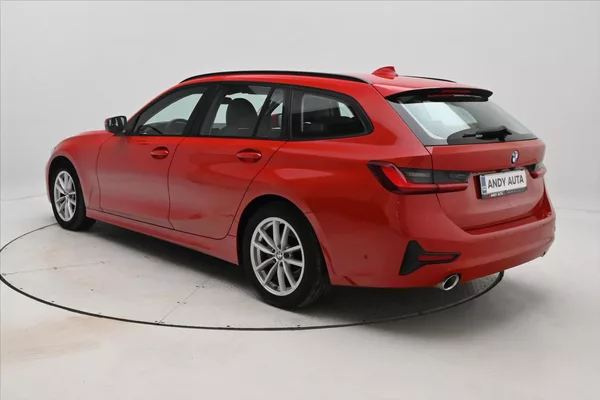 BMW Řada 3 2,0 320d 140 kW Steptronic Zár - foto 7