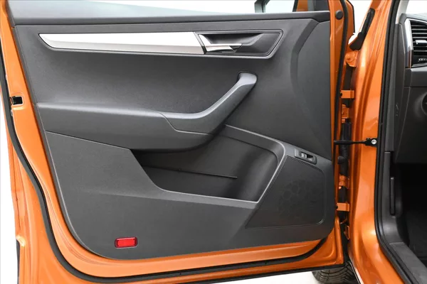 Škoda Karoq 1,5 TSI 110 kW DSG Ambition Zá - foto 24