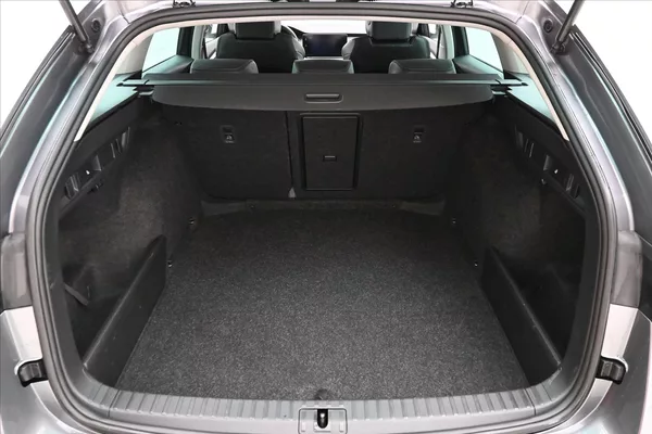 Škoda Octavia 2,0 TDI 110 kW DSG Style Záruk - foto 10