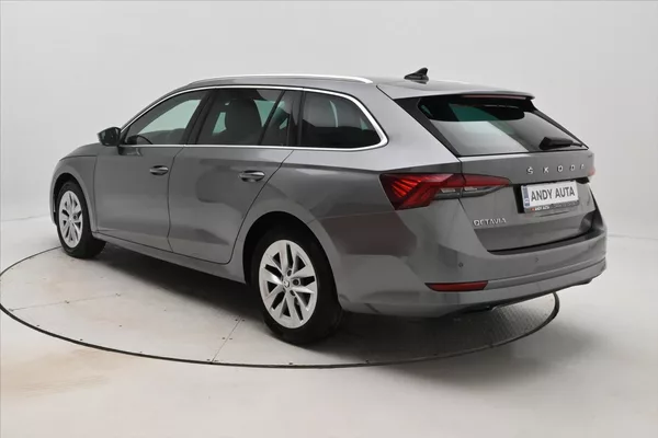 Škoda Octavia 2,0 TDI 110 kW DSG Style Záruk - foto 7