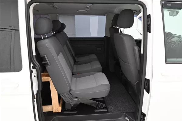 Volkswagen Caravelle 2,0 TDI 132kW Manuál Tažné Zár - foto 15