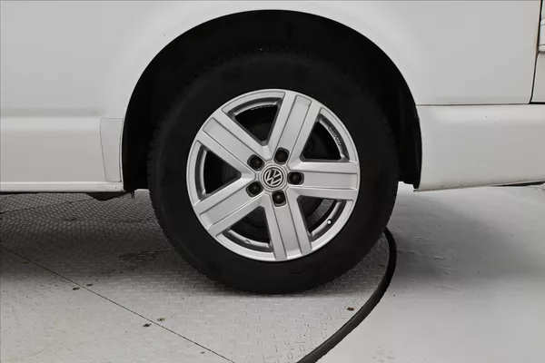 Volkswagen Caravelle 2,0 TDI 132kW Manuál Tažné Zár - foto 31