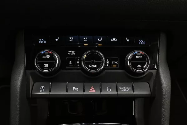 Škoda Kodiaq 2,0 TDI 147 kW DSG 4x4 SportLI - foto 21