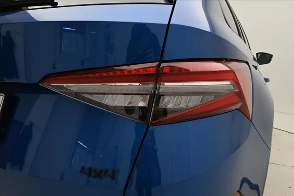 Škoda Kodiaq 2,0 TDI 147 kW DSG 4x4 SportLI - foto 32