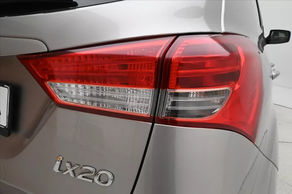 Hyundai ix20 1,4 CVVT 66 KW KLIMA Záruka až - foto 27