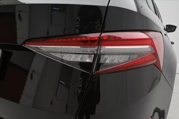 Škoda Kodiaq 2,0 TDI 110 kW DSG TAŽNÉ Záruk - foto 31