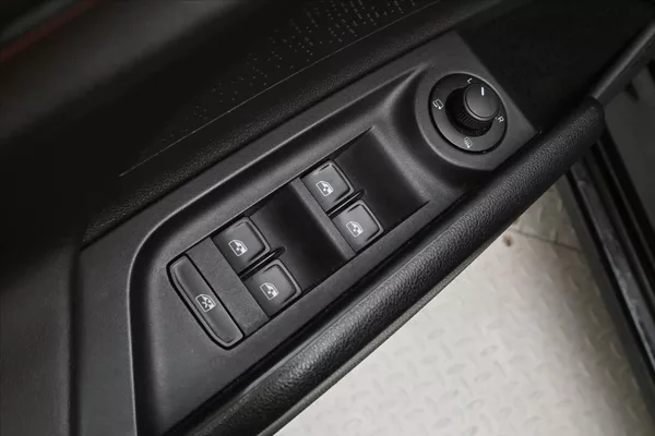 Škoda Enyaq iV60 132 kW SportLINE Záruka a - foto 25